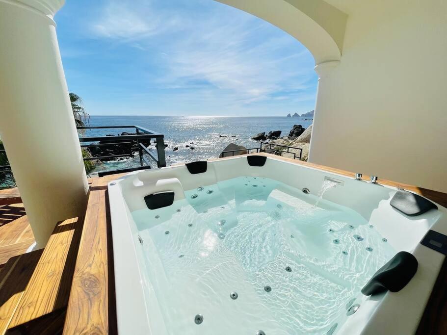 Beach Front Casa Bruma Jacuzzi With Massage Villa Cabo San Lucas Ngoại thất bức ảnh