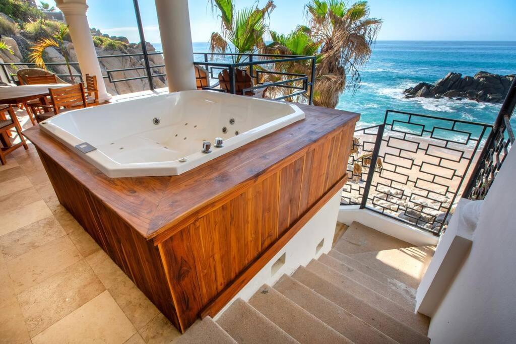 Beach Front Casa Bruma Jacuzzi With Massage Villa Cabo San Lucas Ngoại thất bức ảnh